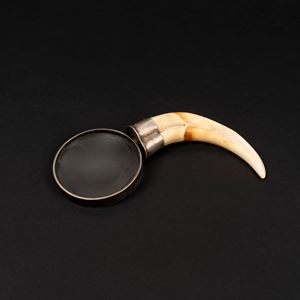 Magnifier with horn handle, 20th century
