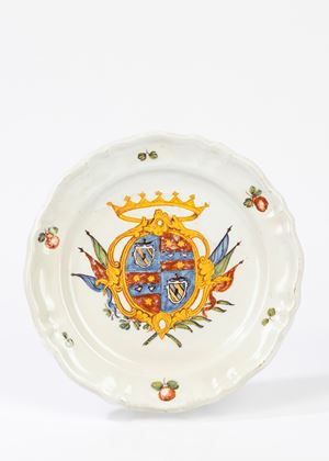  - Piatto in maiolica policroma. Manifattura Antonibon
