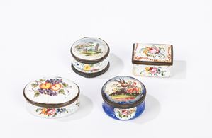 Four  polychrome enamel snuff boxes
