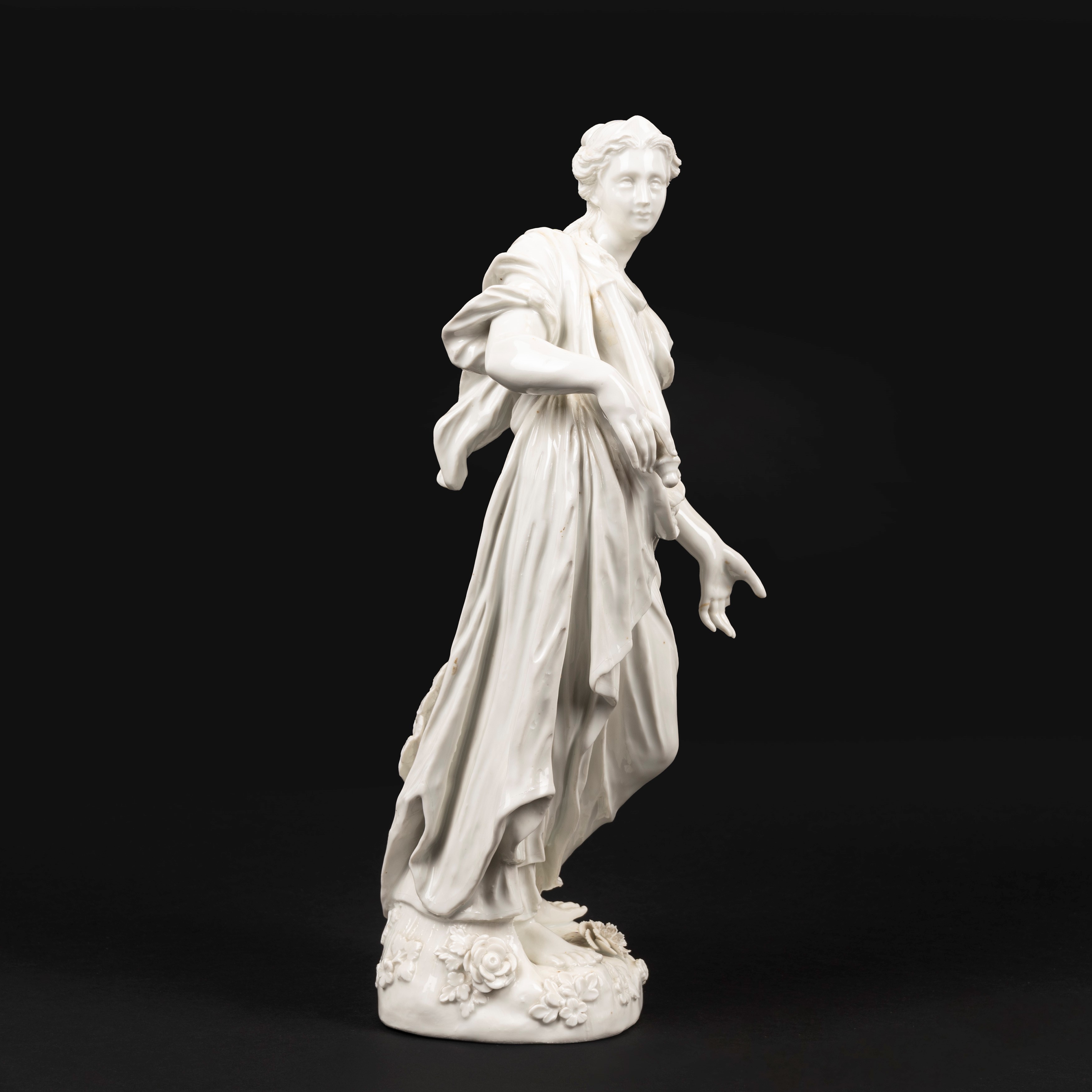 Scultura in Porcellana Bianca Raffigurante Giunone con il Pavone, Secolo XIX