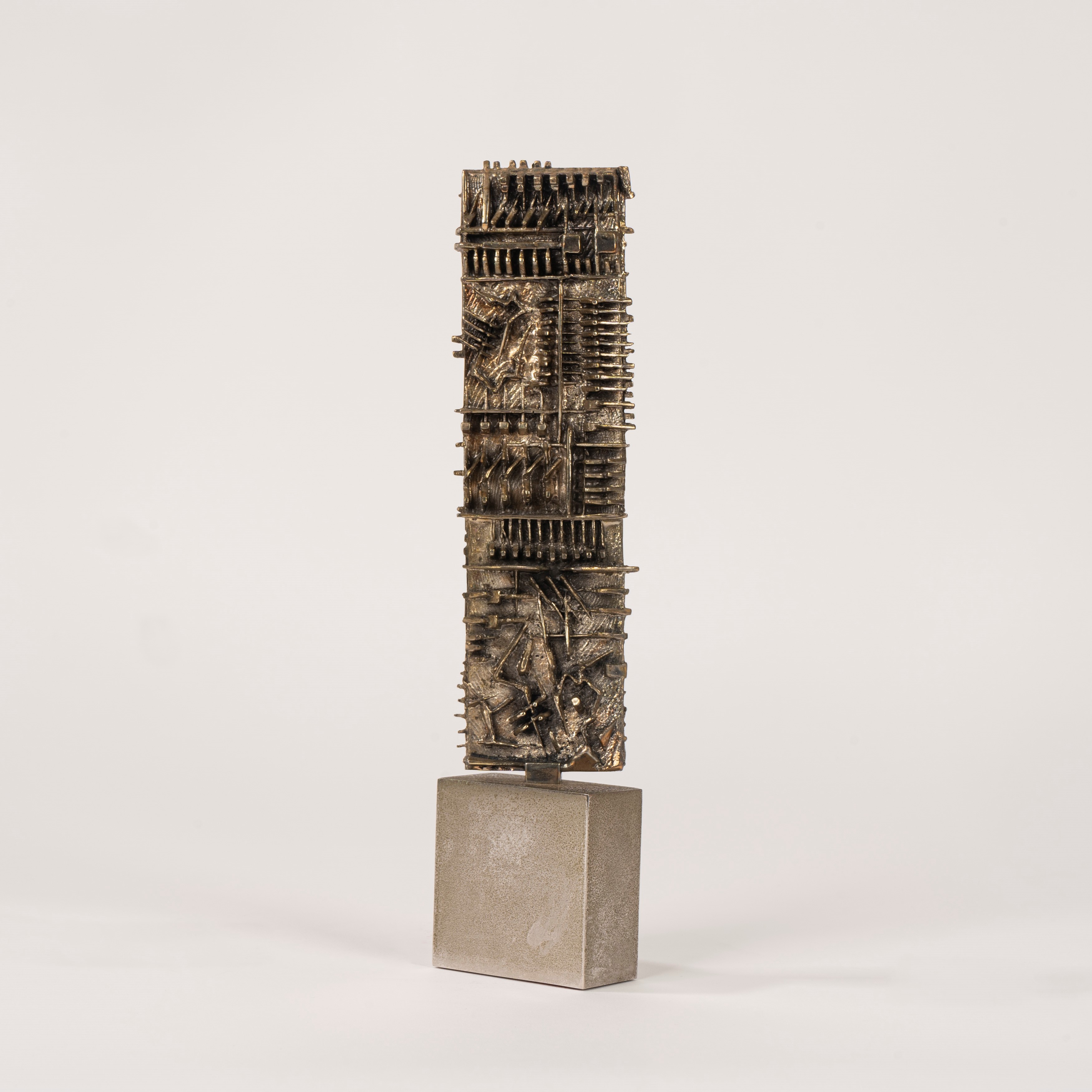 Arnaldo Pomodoro - Stele per Olivetti Finfactoring