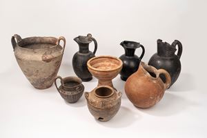 Lot consisting of eight archaeological finds, 7th - 6th centuries BC.