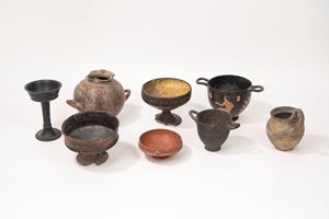 Lot consisting of eight archaeological finds