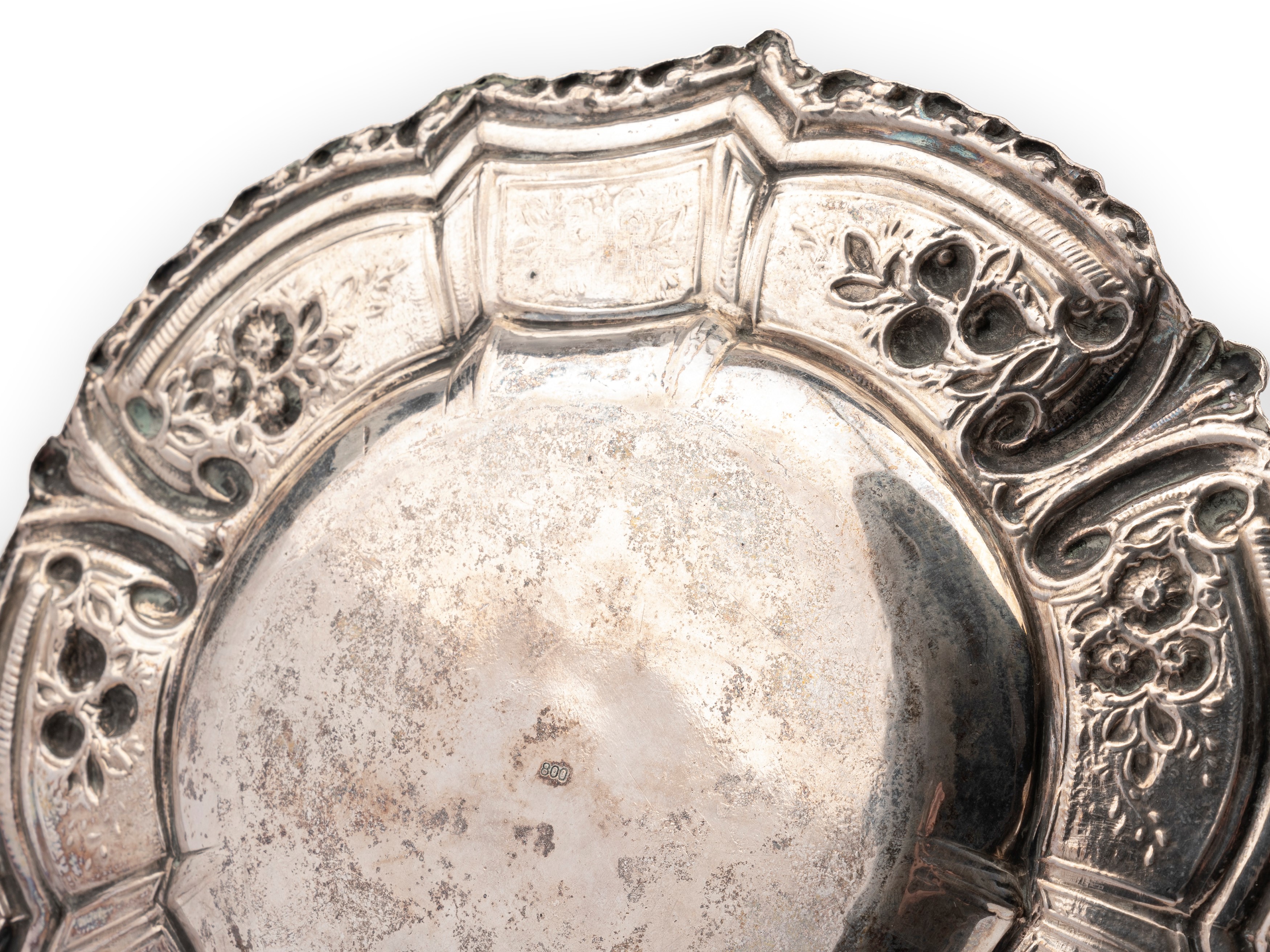 Sei piatti e una coppa