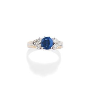  - Anello con zaffiro