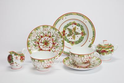 Set di sette pezzi in porcellana bianca decorati con motivo 'Le Jardin de Pythagore'