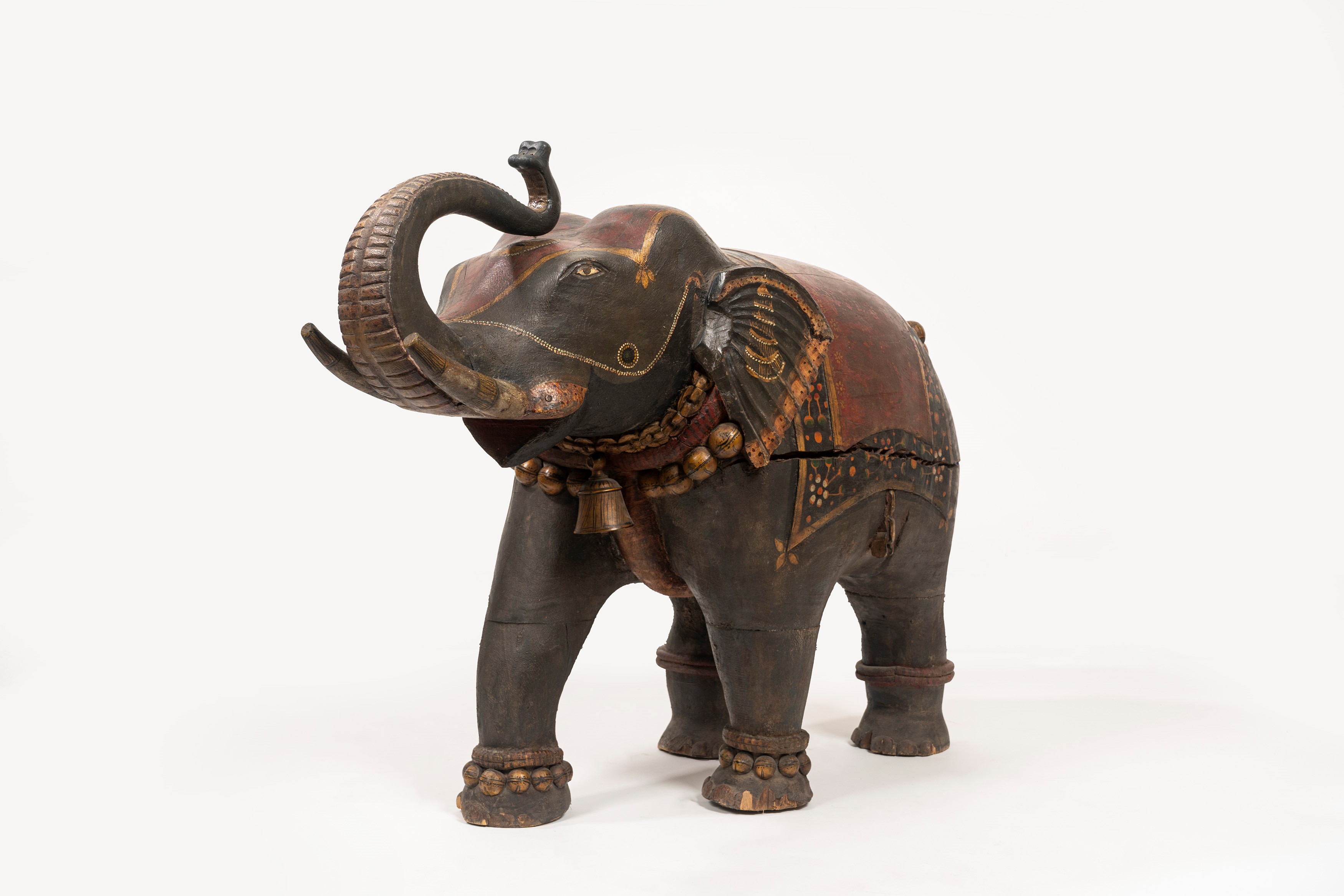 Elefante in Legno Laccato Policromo, India Secolo XIX