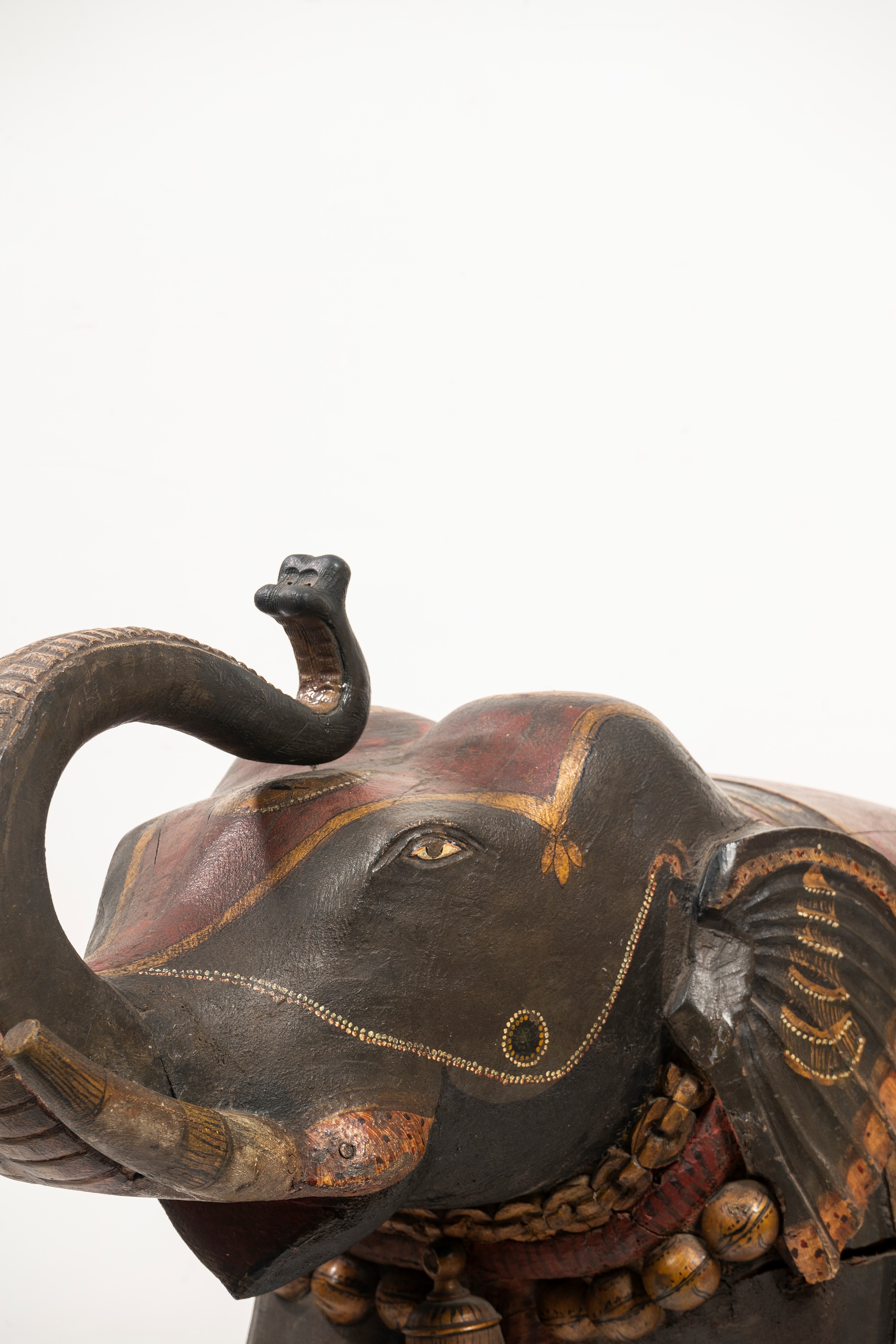 Elefante in Legno Laccato Policromo, India Secolo XIX