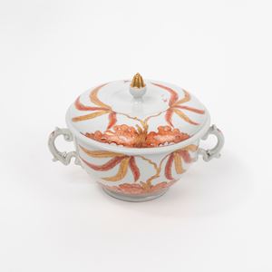  - Small cup with porcelain lid, China, 18th century