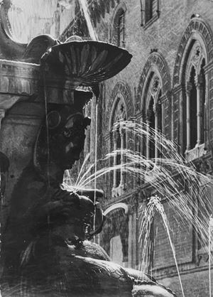 Senza titolo (Bologna, Fontana del Nettuno)