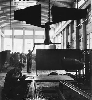 Lynn Chadwick, Italsider Savona