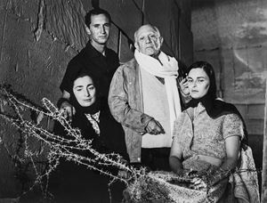 Lucia Bosè and Pablo Picasso