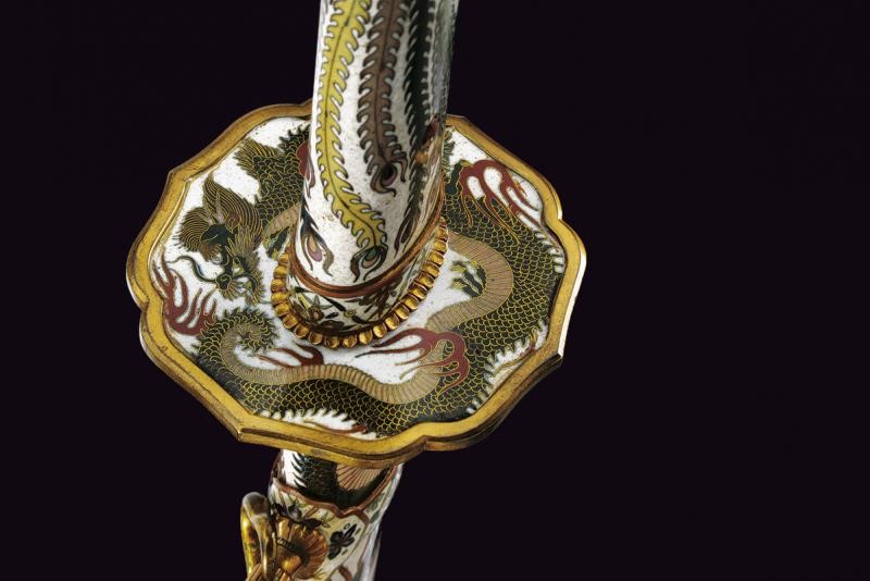 Koshirae per Tachi, Giappone, circa 1880, smalto policromo