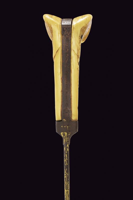 Yatagan con interessante lama