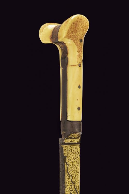 Yatagan con interessante lama