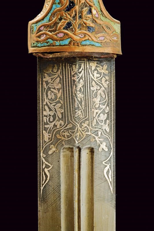 Kindjal, Lama dritta decorata in argento e legno, Caucaso, XIX Secolo