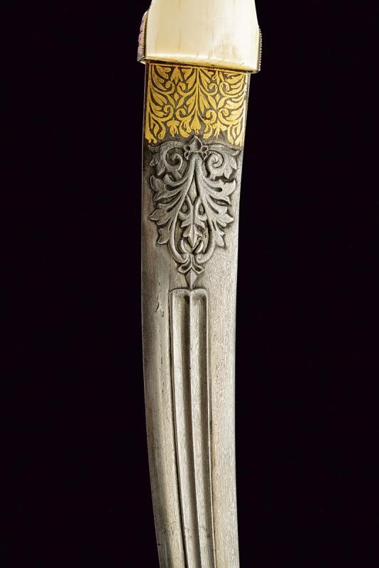 Raffinata jambiya decorata con pietre