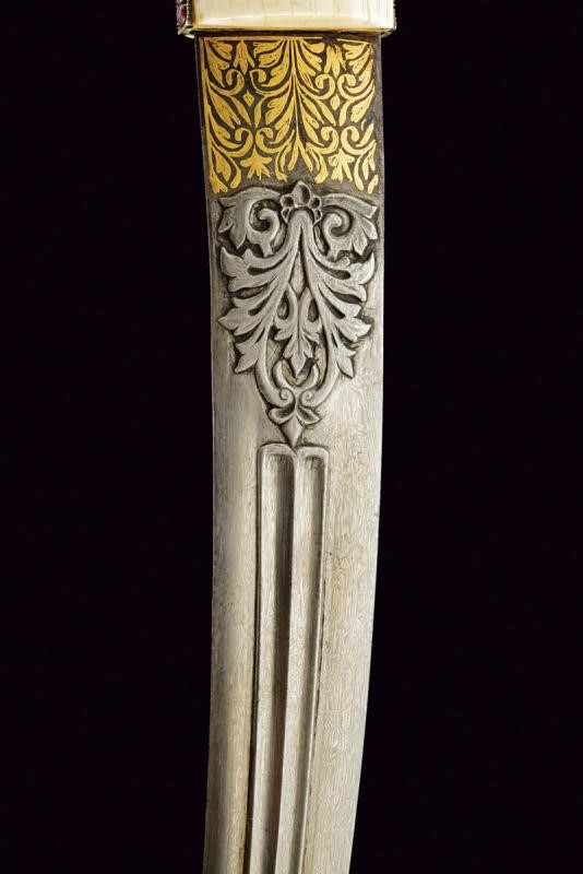 Raffinata jambiya decorata con pietre