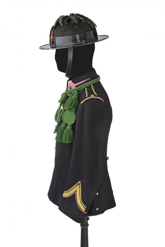 Lotto di una giubba da sergente e un moretto dei bersaglieri