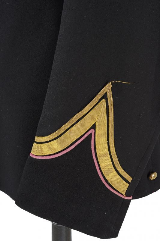 Lotto di una giubba da sergente e un moretto dei bersaglieri