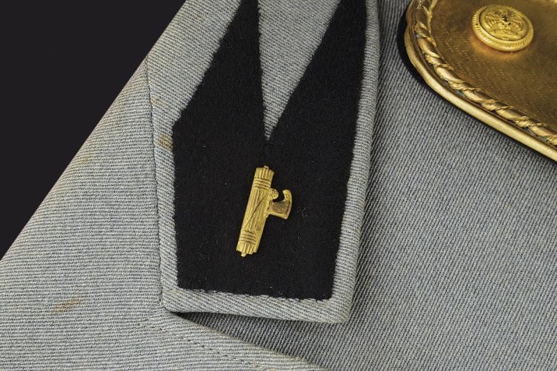 Giacca e cappello da Console Generale MVSN, Regno d'Italia, Secondo quarto del XX Secolo