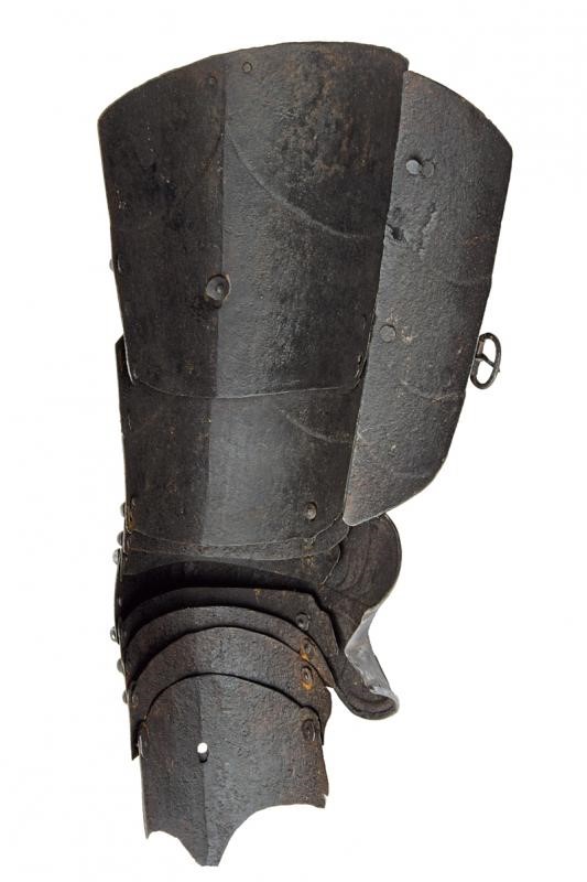 Italia, Arnese destro gotico con ginocchiello, circa 1480