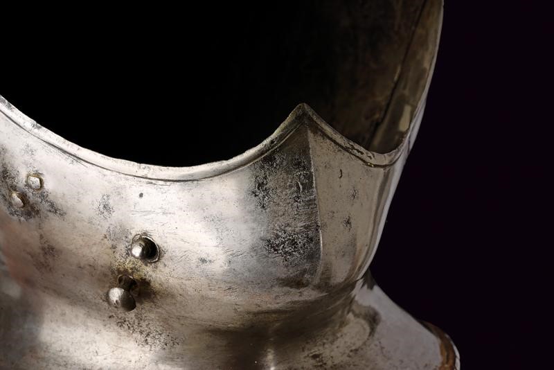 Bell'elmo Massimiliano a due creste, Germania del Sud, 1520/30