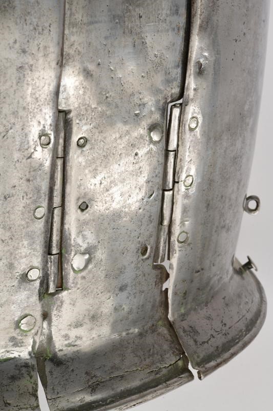 Schiena in tre pezzi, ferro, Europa, circa 1610