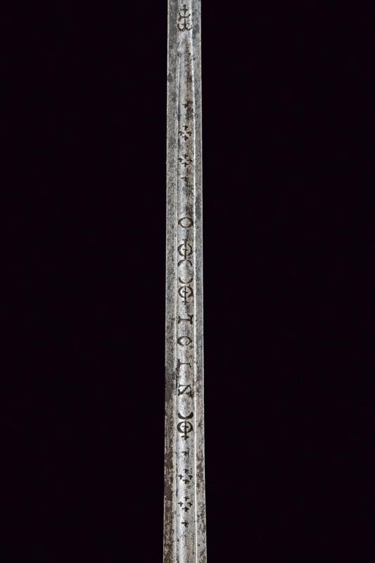 Spadino, lama dritta di sezione esagonale con decorazioni in ottone, Francia, fine XVIII secolo