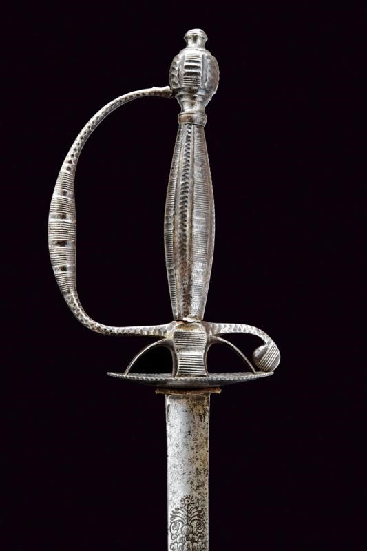 Spadino con dedica, ferro, lunghezza 88 cm, Francia, fine XVIII secolo