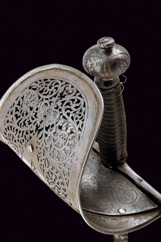 Daga spagnola, 1700 circa, in ferro e legno, lunghezza 57 cm