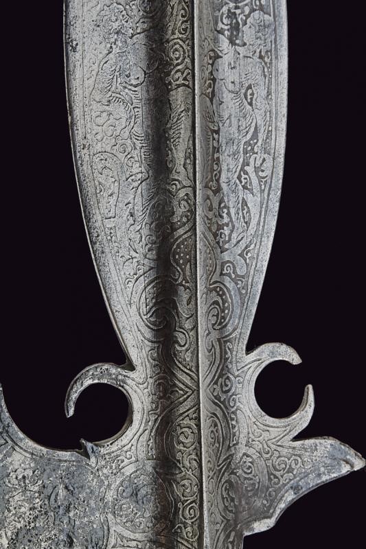 Alabarda tedesca incisa con stemma cavalleresco, lunghezza 207 cm, fine XVII secolo