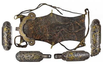Fornimento per testiera da cavallo e quattro ornamenti in ferro, Tibet, XVIII Secolo