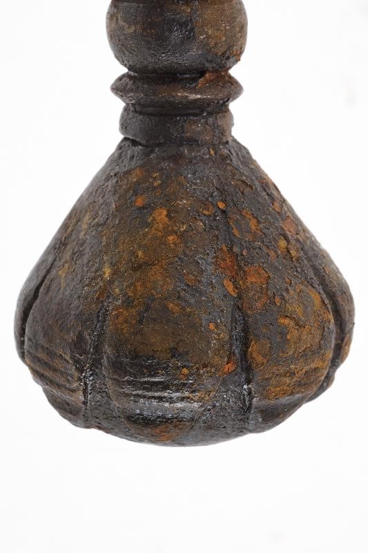 Collezione di cinque pesi da stadera in ferro, XVI - XVII secolo