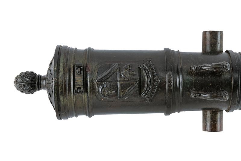 Olanda, Canne in bronzo datata 1691
