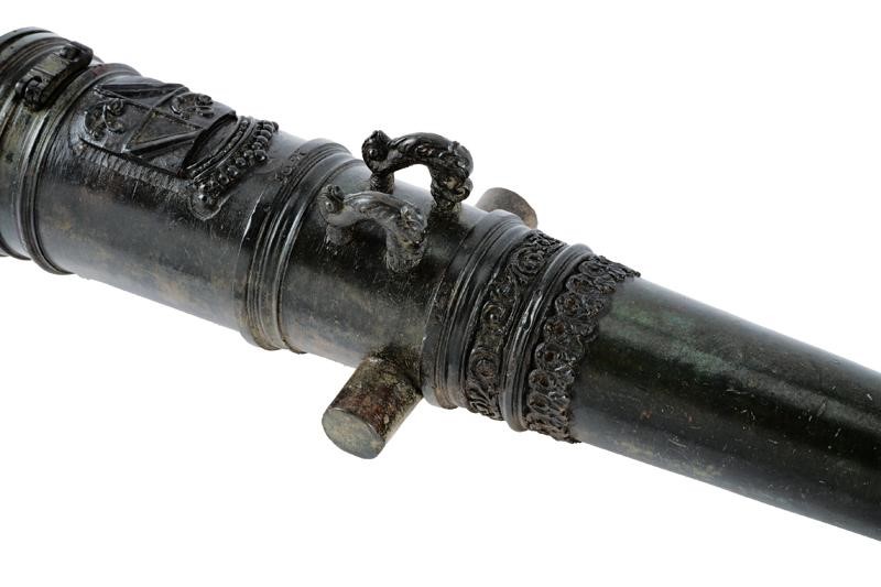Olanda, Canne in bronzo datata 1691