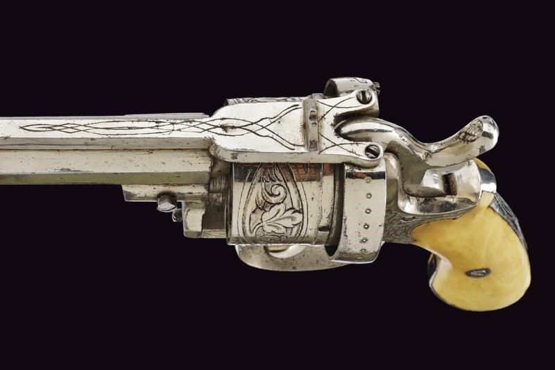 Revolver a spillo belga con fondina, 1860-70