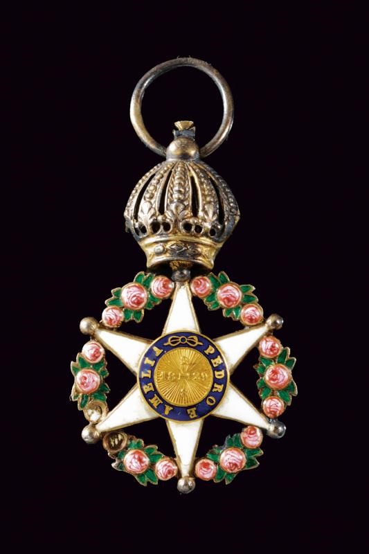 Ordine della Rosa, medaglia in argento smaltato con medaglione in oro