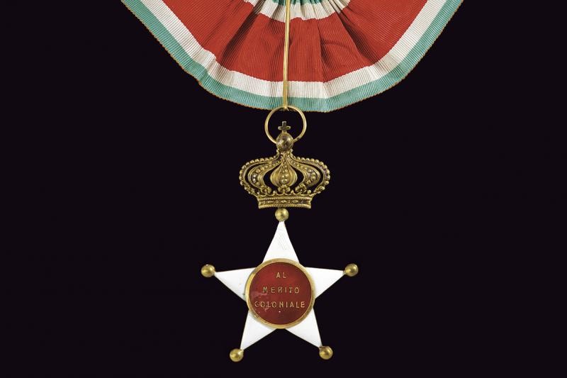 Ordine coloniale della Stella d'Italia, Croce di commendatore, dorata e smaltata