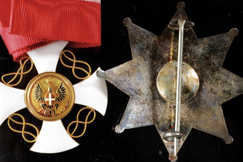 Ordine della Corona d'Italia, Set da commendatore in oro e argento