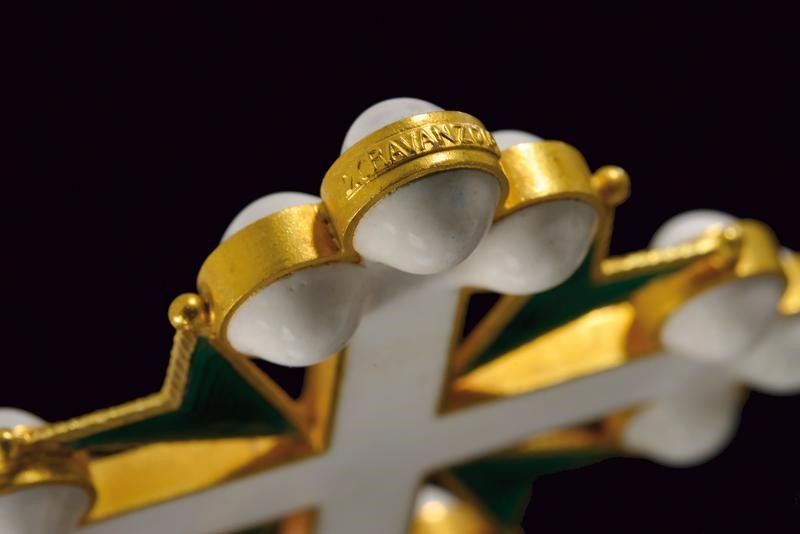Ordine dei Santi Maurizio e Lazzaro, Croce da commendatore in oro con smalti