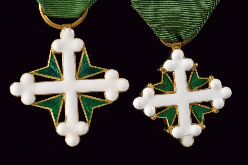Ordine dei Santi Maurizio e Lazzaro, Due croci da cavaliere in oro e smalti