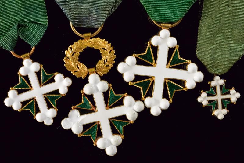 Ordine dei Santi Maurizio e Lazzaro, gruppo di quattro decorazioni in oro e smalti