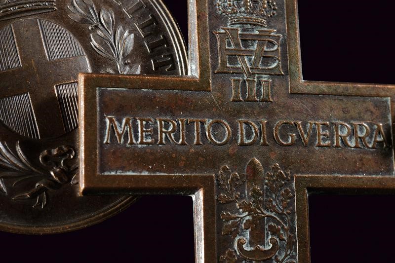 Barretta con cinque decorazioni, Regno d'Italia, Prima metà del XX Secolo