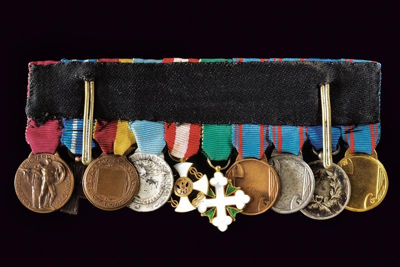 Amedeo Paradisi, Barretta con dieci miniature di onorificenze militari, Regno d'Italia