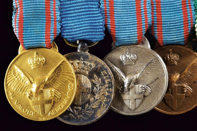 Amedeo Paradisi, Barretta con dieci miniature di onorificenze militari, Regno d'Italia