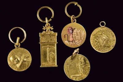 Pes di Villamarina, Lotto di cinque medaglie d'oro, Italia, circa 1900