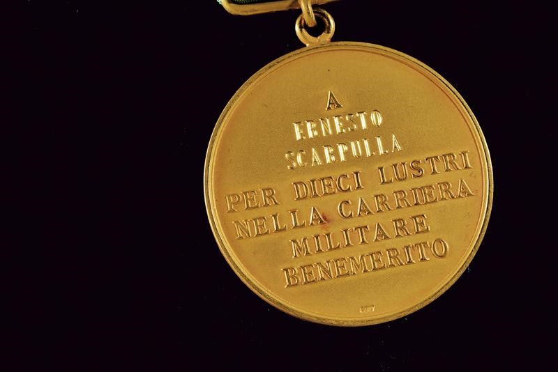 Medaglia Mauriziana per Ufficiali Inferiori e Sottufficiali, oro 917/1000, Seconda metà del XX Se...