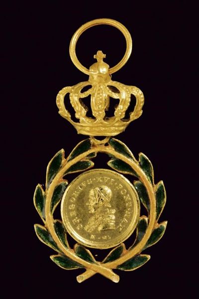 Gregorio XVI, Medaglia in miniatura Benemerenti in oro, Stato Pontificio, circa 1840