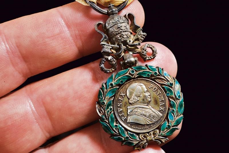 Medaglia Benemerenti per Merito civile, Stato Pontificio, Terzo quarto del XIX secolo